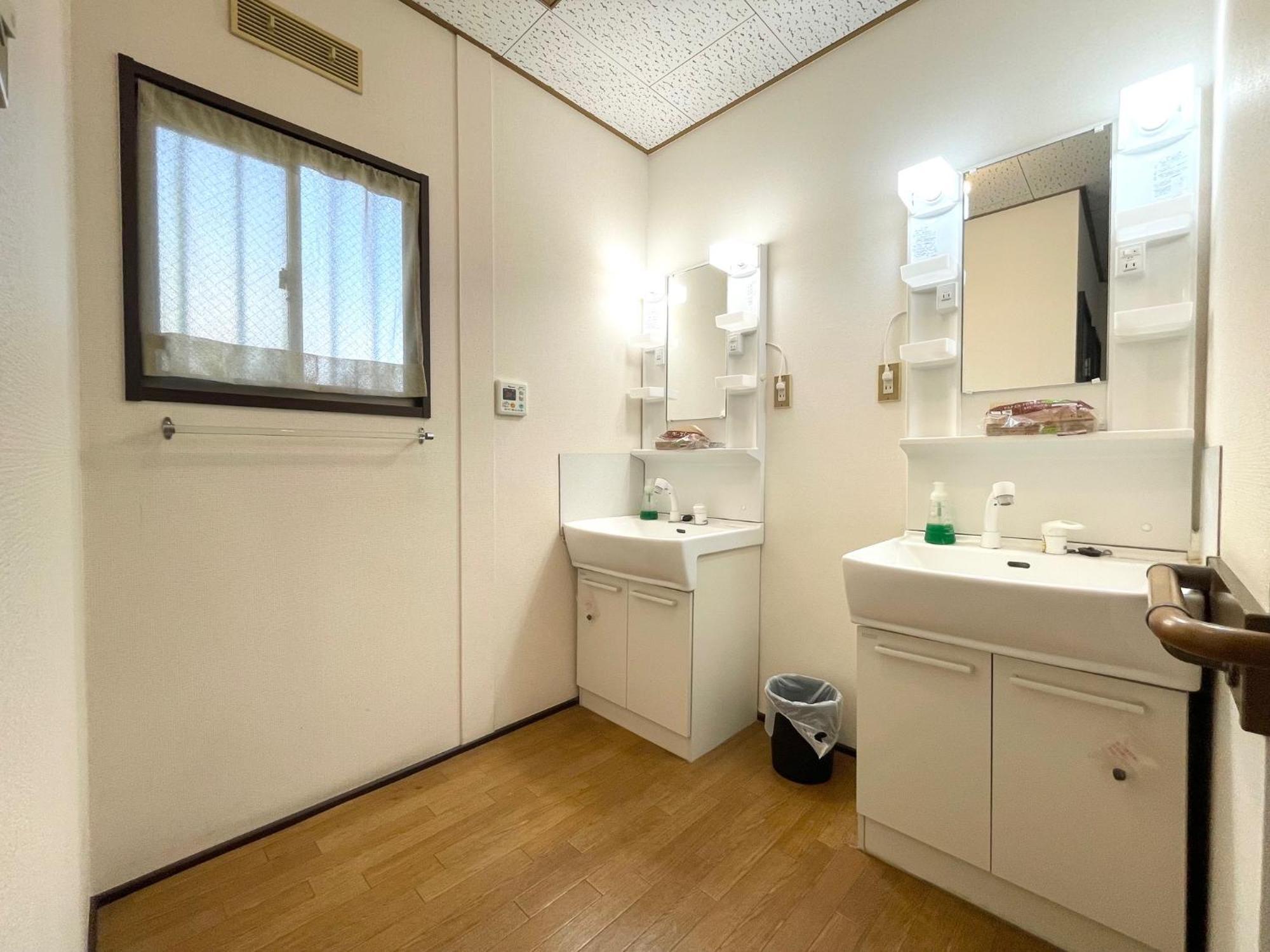Guest House MEETS Okayama Extérieur photo